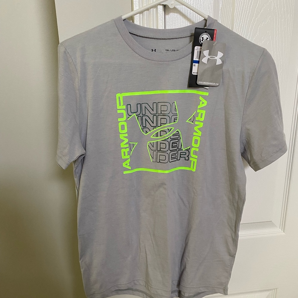 NEW W/ Tags - Boys Under Armor T shirt